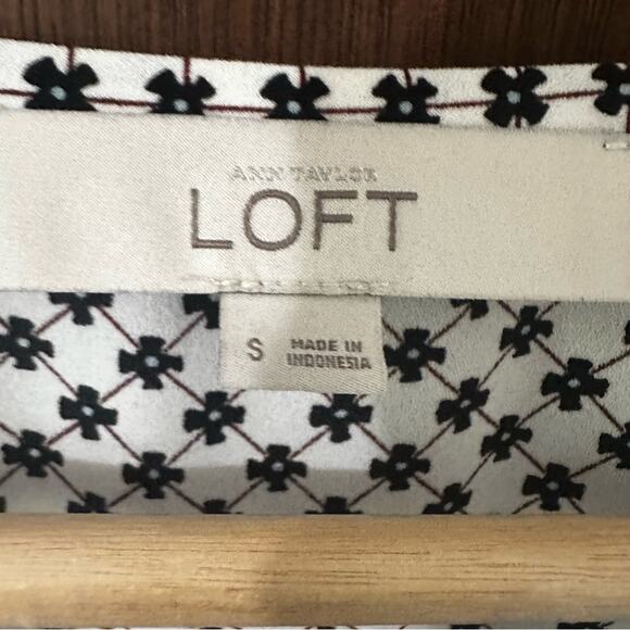 Loft‎ women’s blouse small - Picture 3 of 7